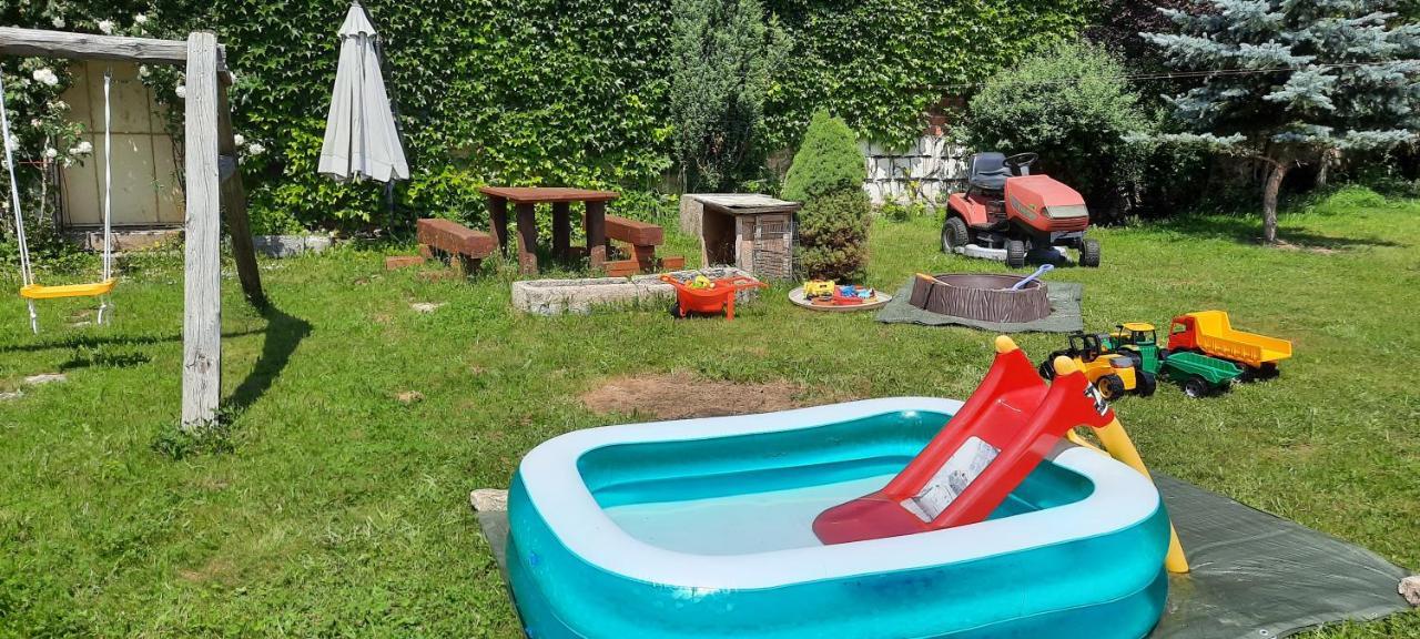 Podkroví v Jihočeském Statku Nemejice Esterno foto