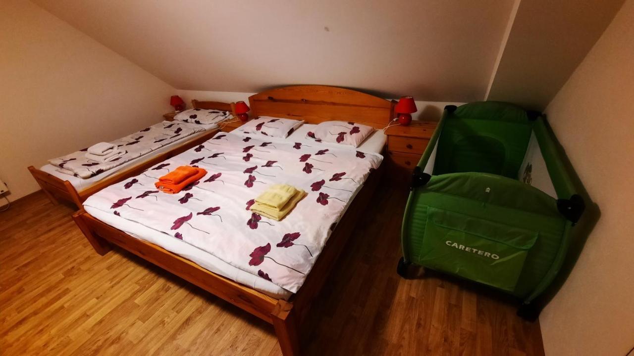 Podkroví v Jihočeském Statku Nemejice Esterno foto